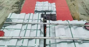 安顺 芝麻白仿形加直形路沿石出货日常