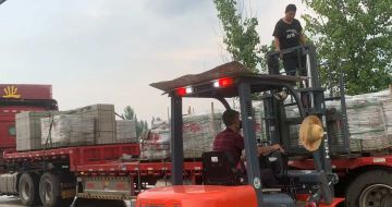 安顺 黄金麻冰裂纹，地铺石装车