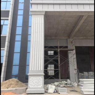 安顺 芝麻白光面花岗岩门楼大柱（罗马柱）配雕花底座