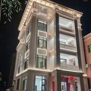 安顺 芝麻白花岗岩别墅外墙夜间效果