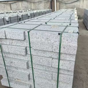 安顺 白麻花岗岩路沿石，弧形路沿石，道牙石，马路牙子，界石，路缘石，平沿石，直岩石，平缘石等