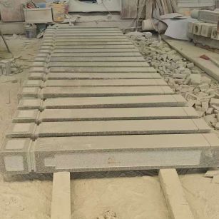 安顺 芝麻白异形加工雕刻-栏杆大柱，方柱