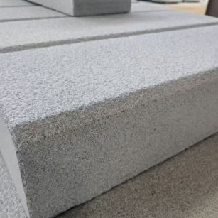 安顺 芝麻灰荔枝面路沿石