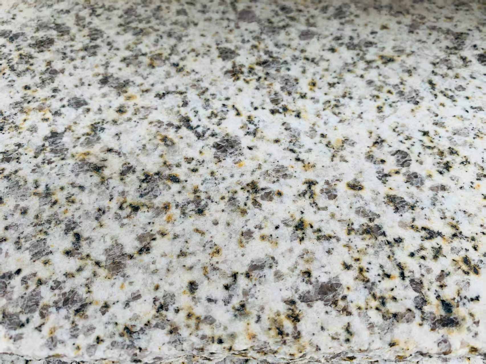 安顺 黄金麻花岗岩石材浅黄光面