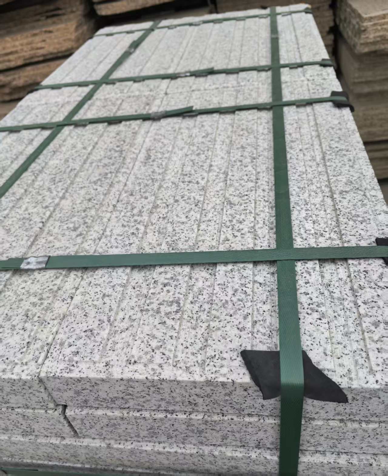 安顺 白麻花岗岩直行盲道石，盲条，地铺石