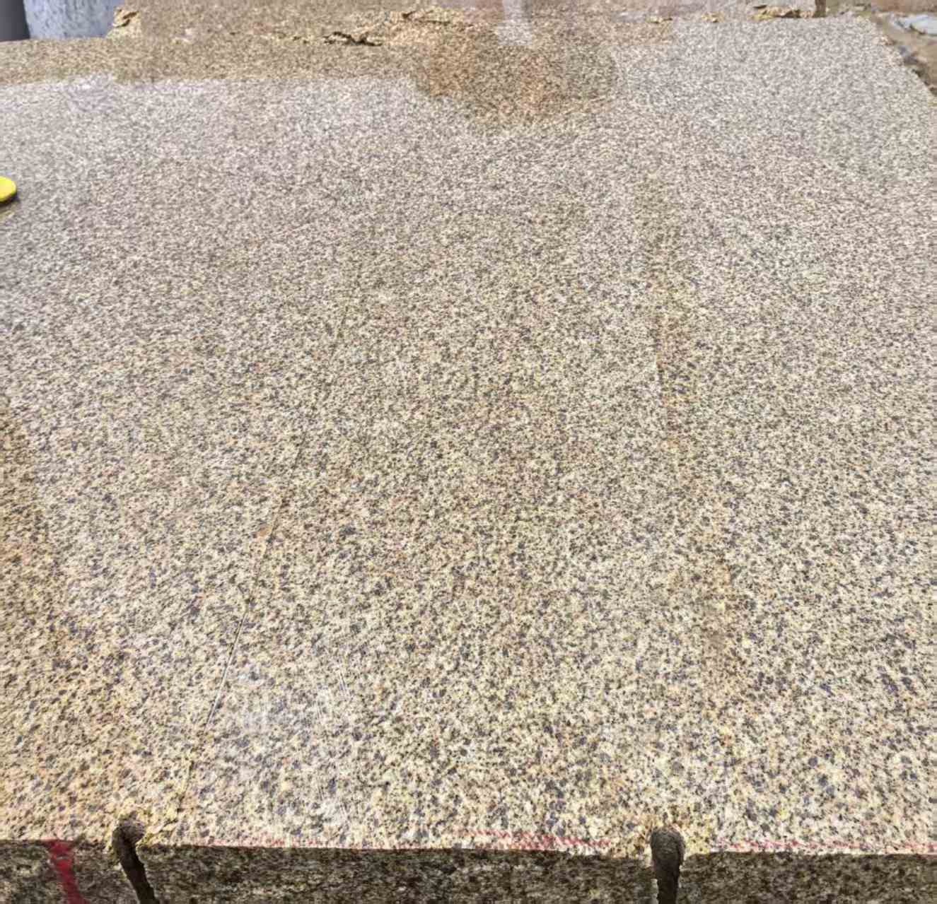 安顺 黄金麻花岗岩石材方料