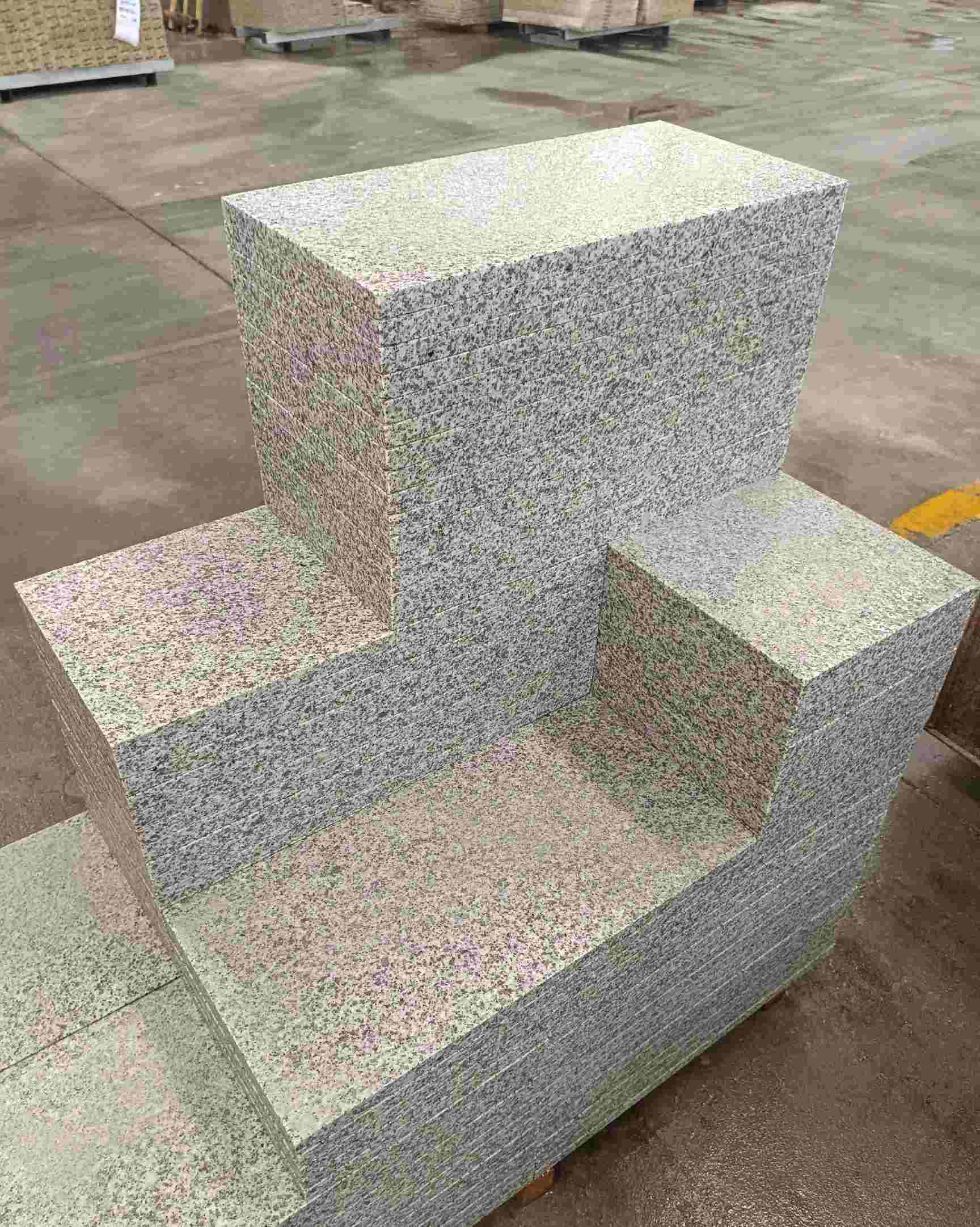 安顺 白麻花岗岩荔枝面地铺石