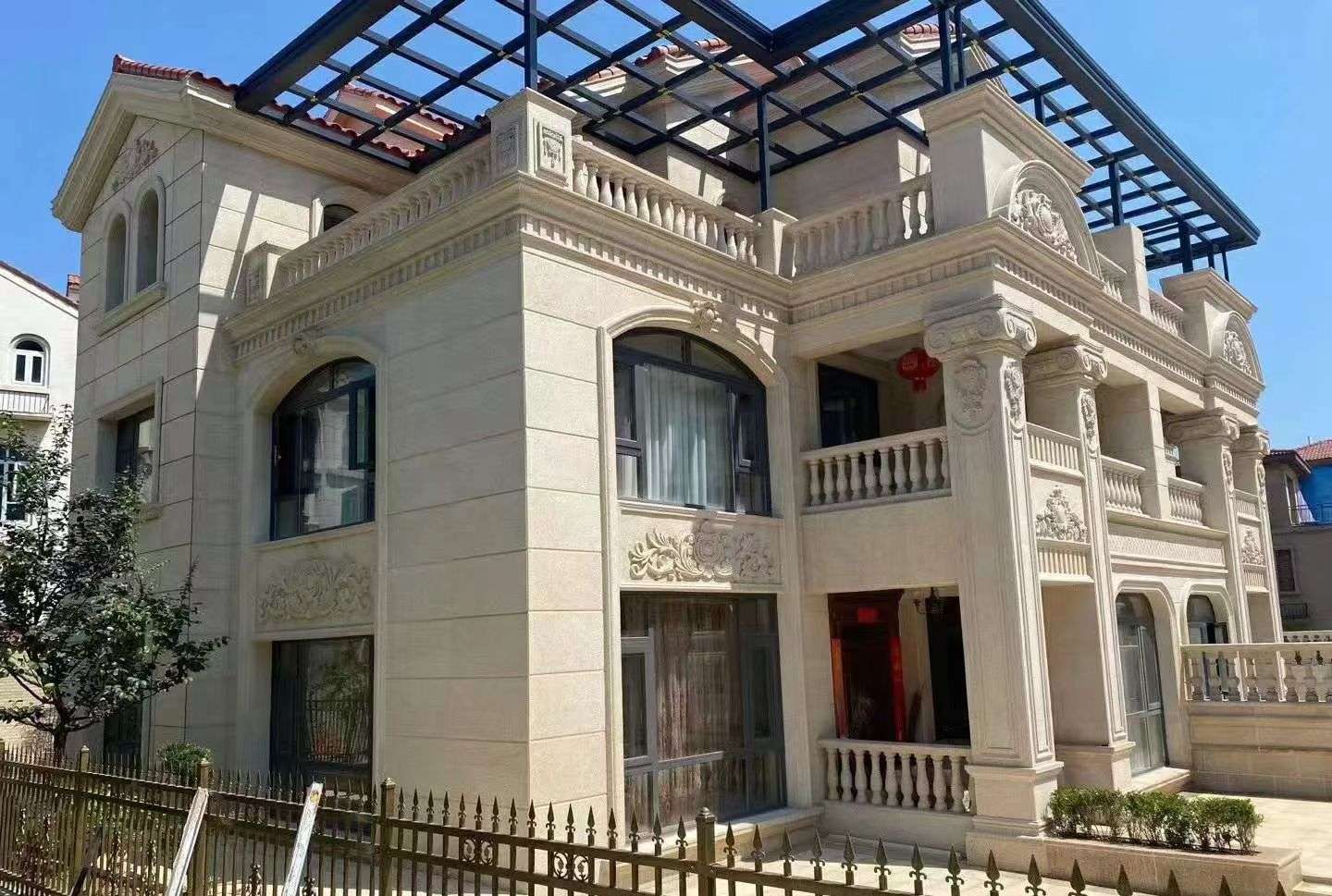 安顺 黄金麻花岗岩荔枝面别墅外墙干挂