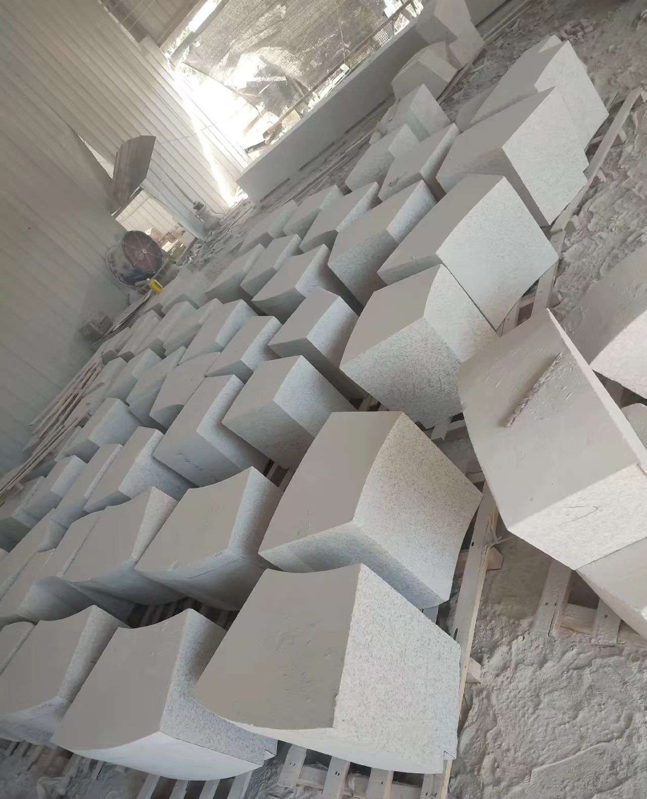 安顺 白麻花岗岩异形坐凳