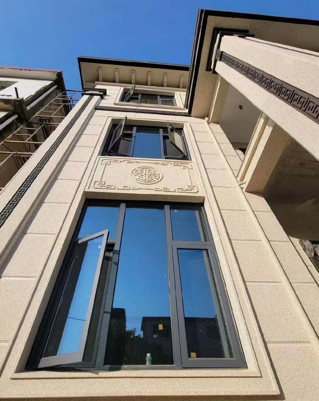 安顺 黄金麻荔枝面别墅外墙干挂效果展示