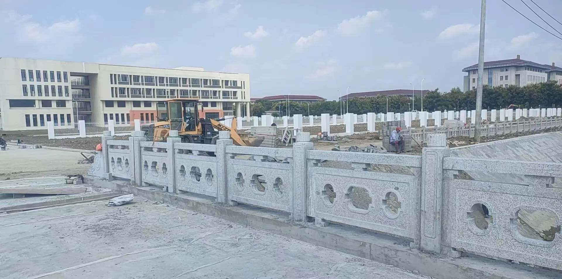 安顺 白麻花岗岩荔枝面河道栏杆