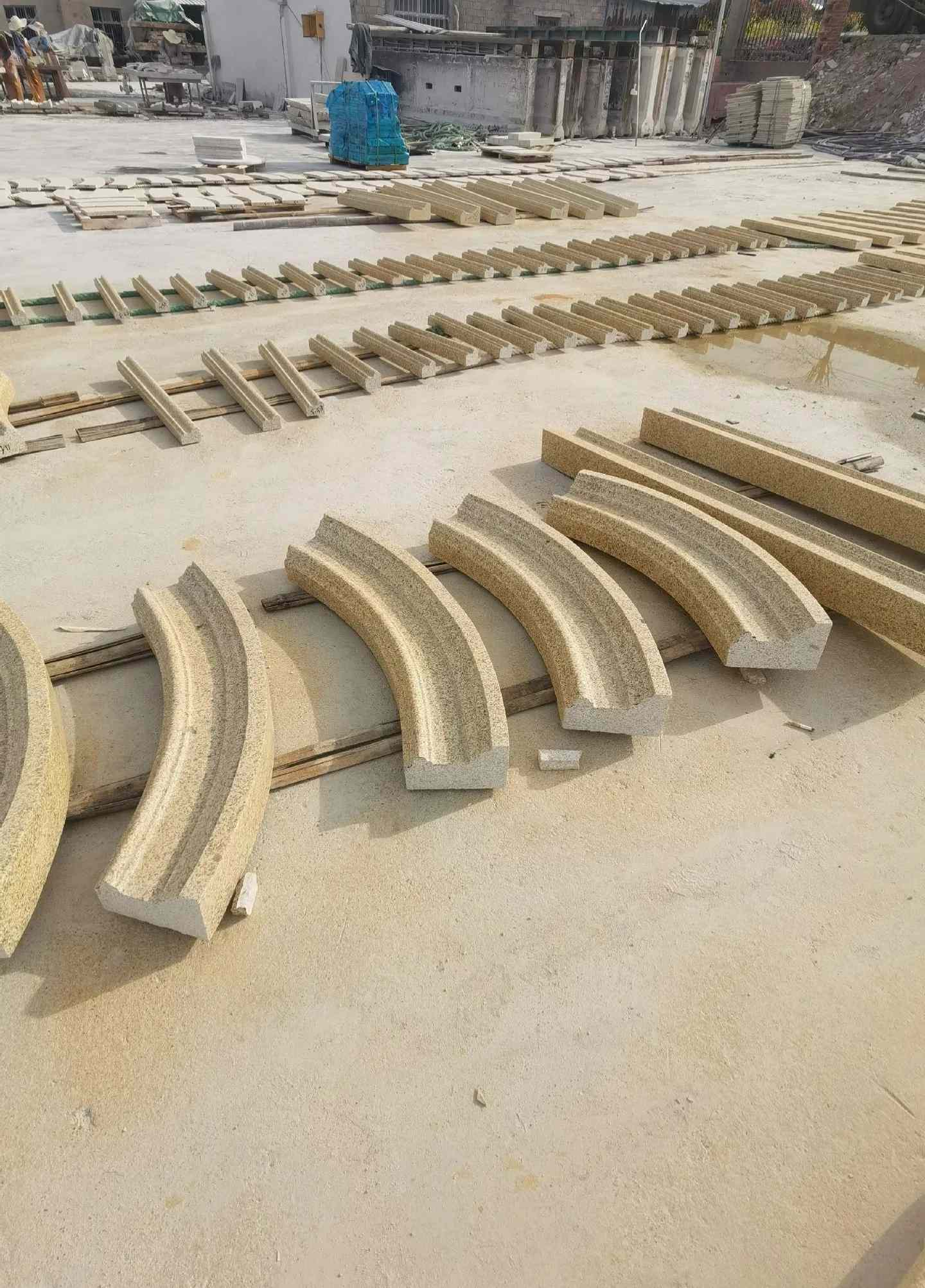 安顺 黄金麻花岗岩别墅线条