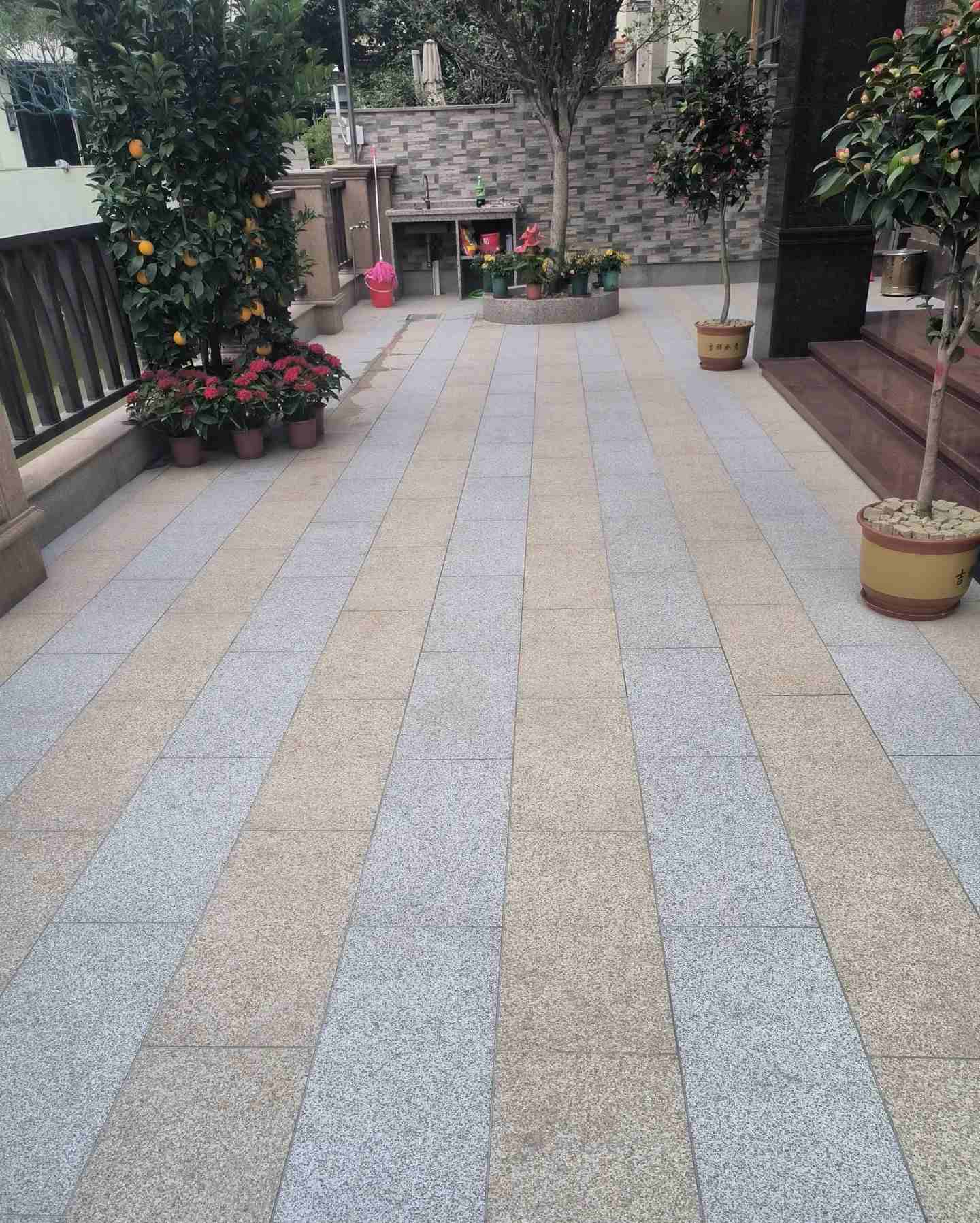 安顺 黄金麻白麻荔枝面庭院铺装展示